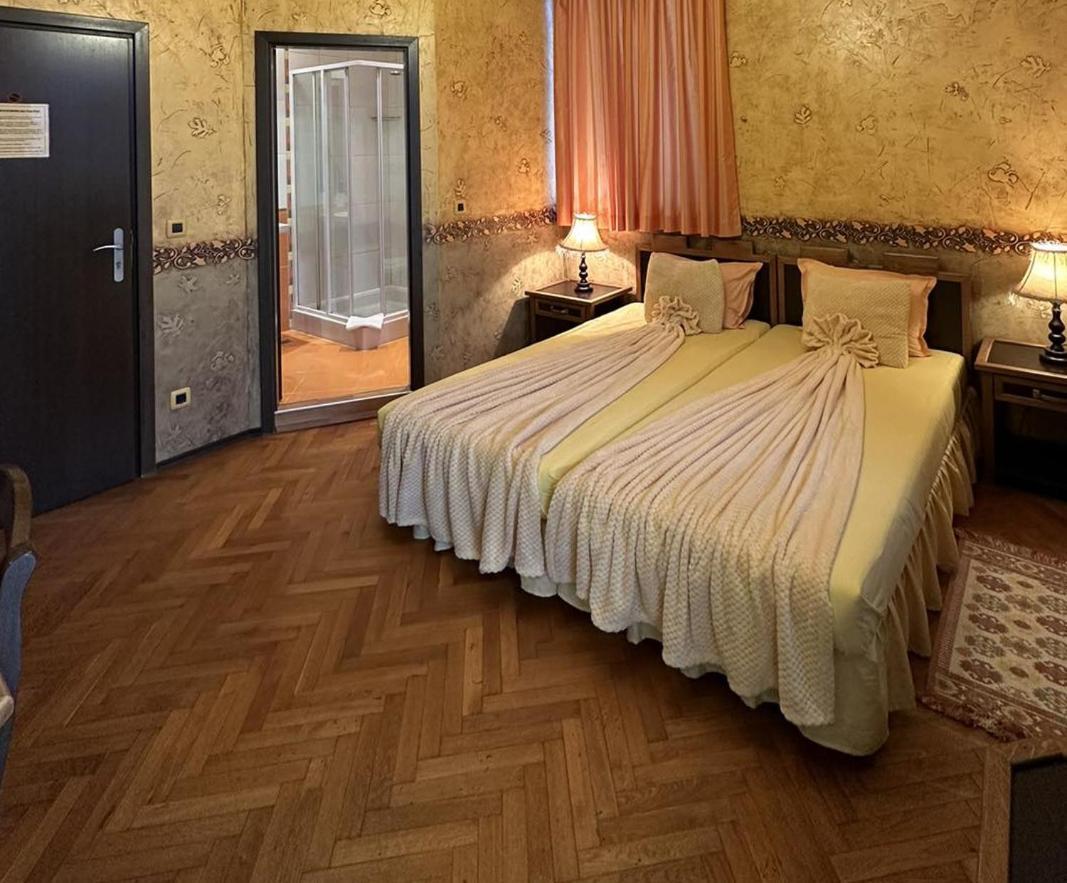 Guesthouse Petra Велико-Тирново Екстер'єр фото